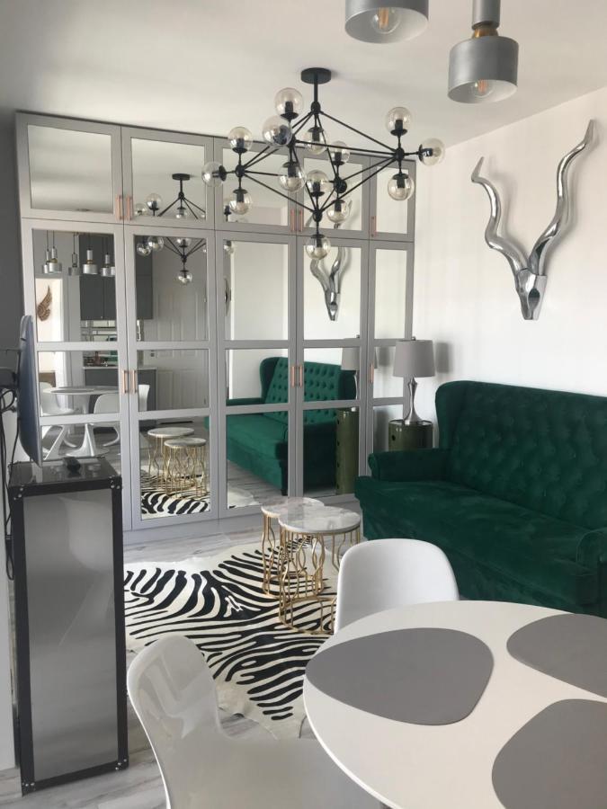 Luxury Wola Apartament 华沙 外观 照片